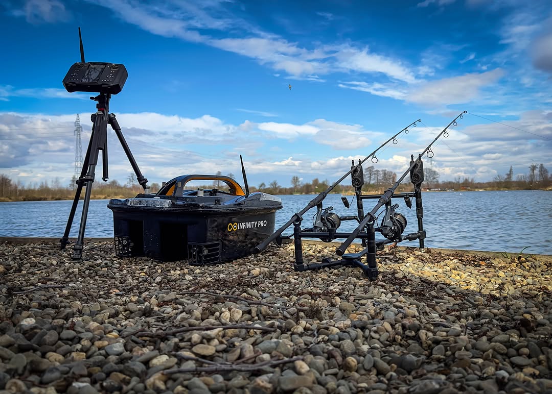 Kompletní průvodce: Jak vybrat zavážecí loďku na rybaření?