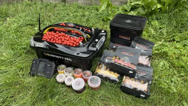 Zavážecí loď INFINITYBOAT PRO 3.0 50Ah