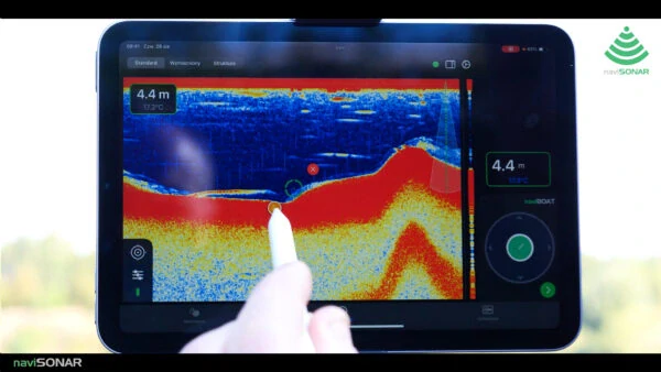 naviSONAR – Inteligentní 3D echolot pro návnadové lodě