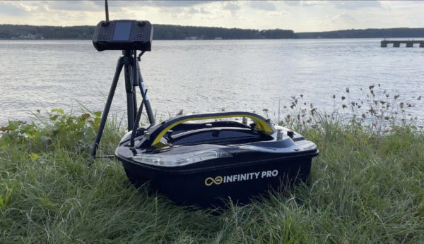 Zavážecí loď INFINITYBOAT PRO 3.0 50Ah